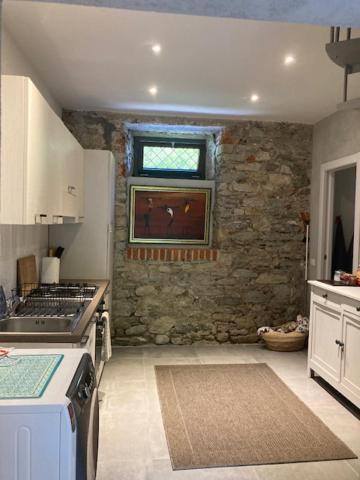 Villa Bacchetta - Stone Cottage Оледжо-Кастелло Экстерьер фото