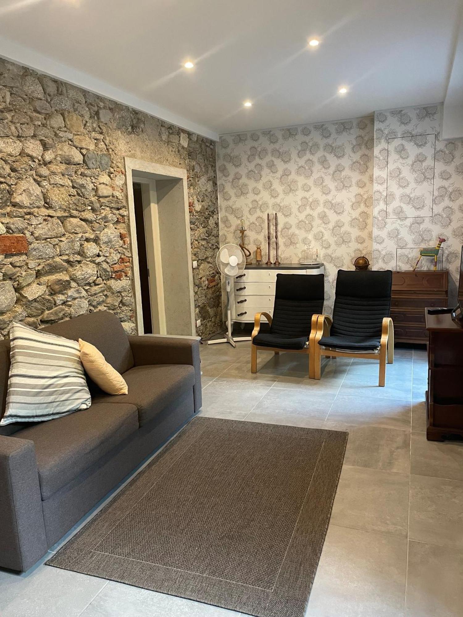 Villa Bacchetta - Stone Cottage Оледжо-Кастелло Экстерьер фото